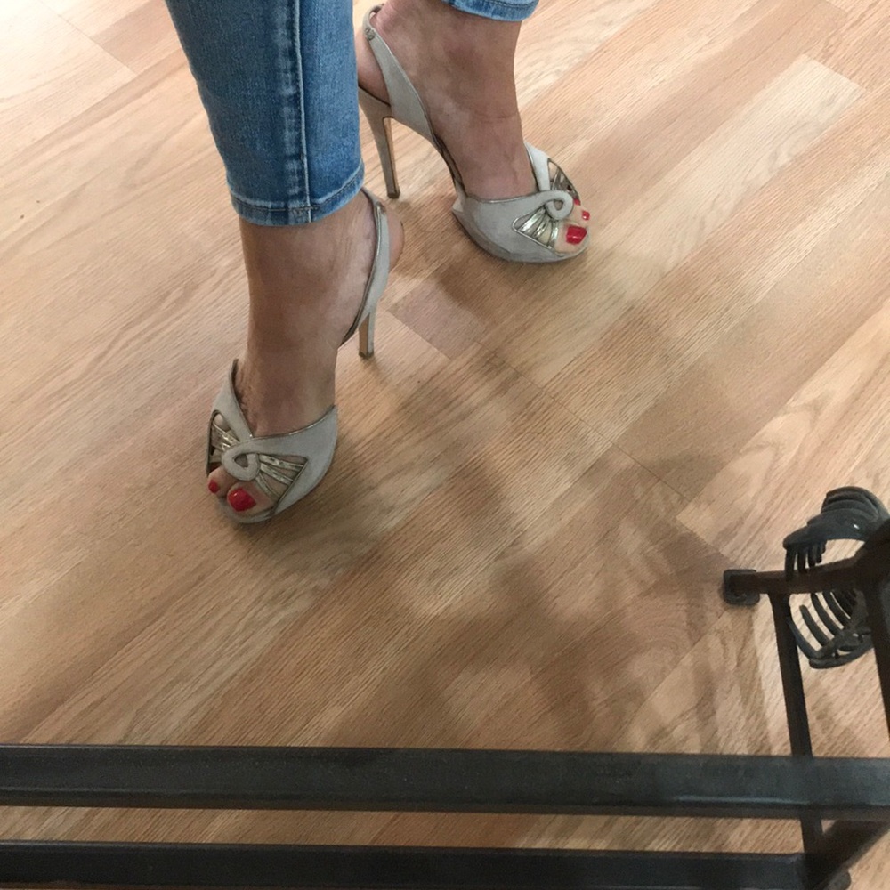 Shoes - Picture 6 of 8